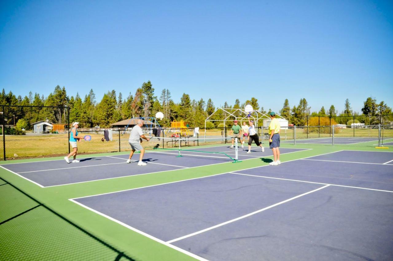 Bend-Sunriver Camping Resort Cottage 1 エクステリア 写真